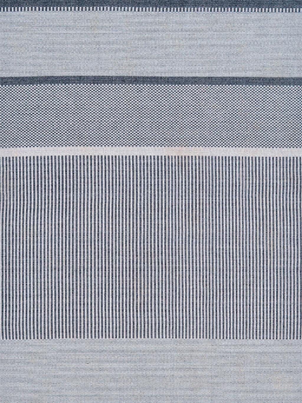 Meraki 01 - Silver Grey