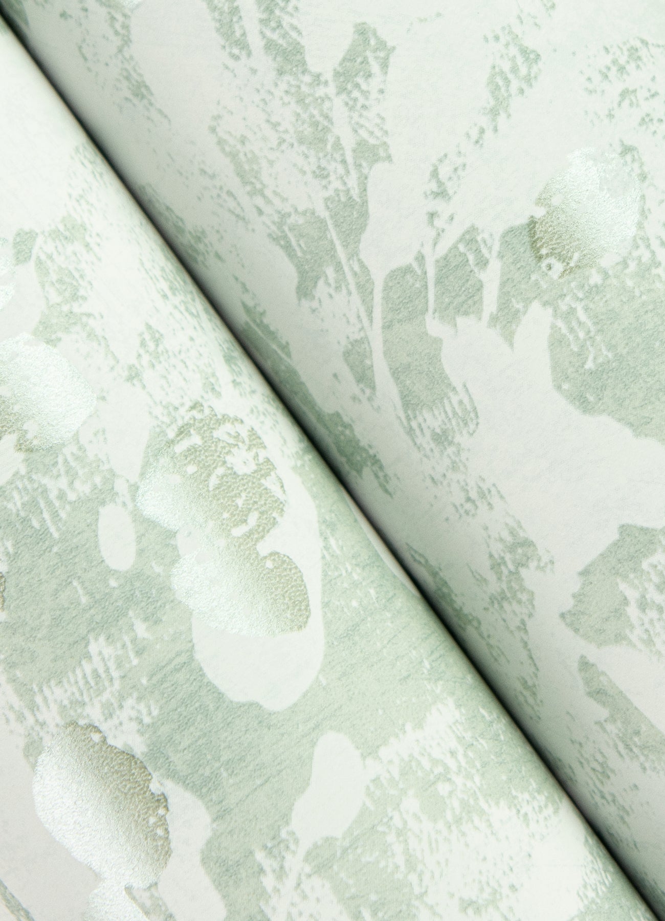 Advantage Dori Light Green Painterly Floral Wallpaper, 20.5-in by 33-ft