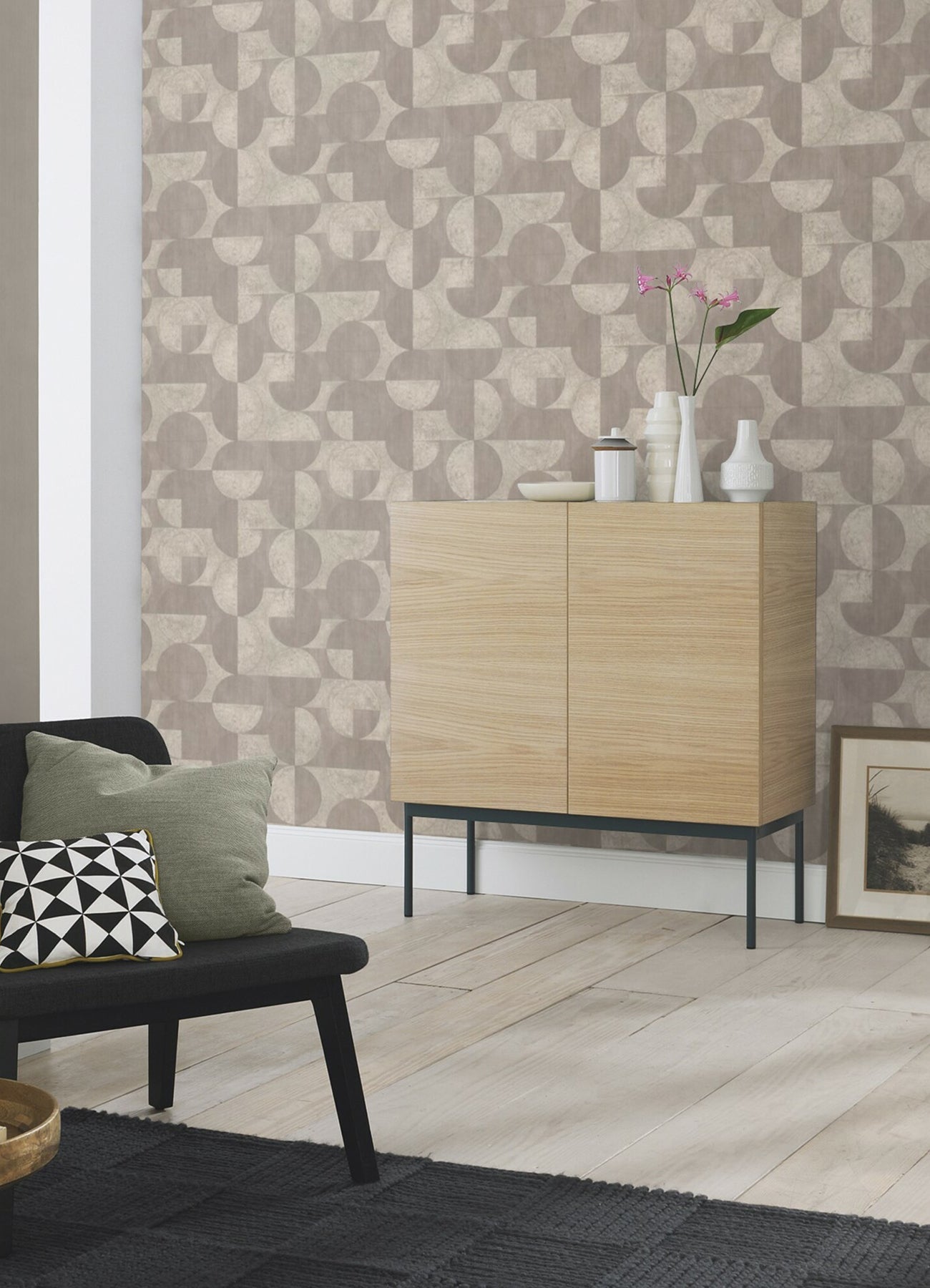 Advantage Barcelo Grey Circles Wallpaper, 20.9-in by 33-ft