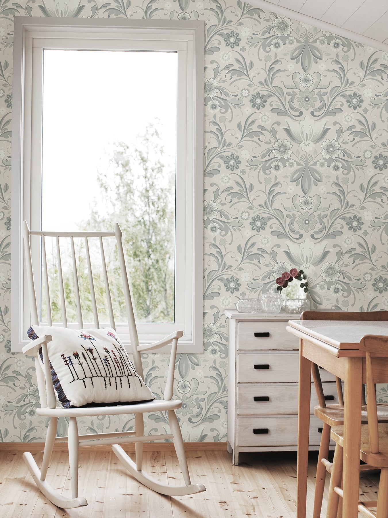 A-Street Prints Ostanskar Light Grey Retro Floral Wallpaper, 20.9-in by 33-ft