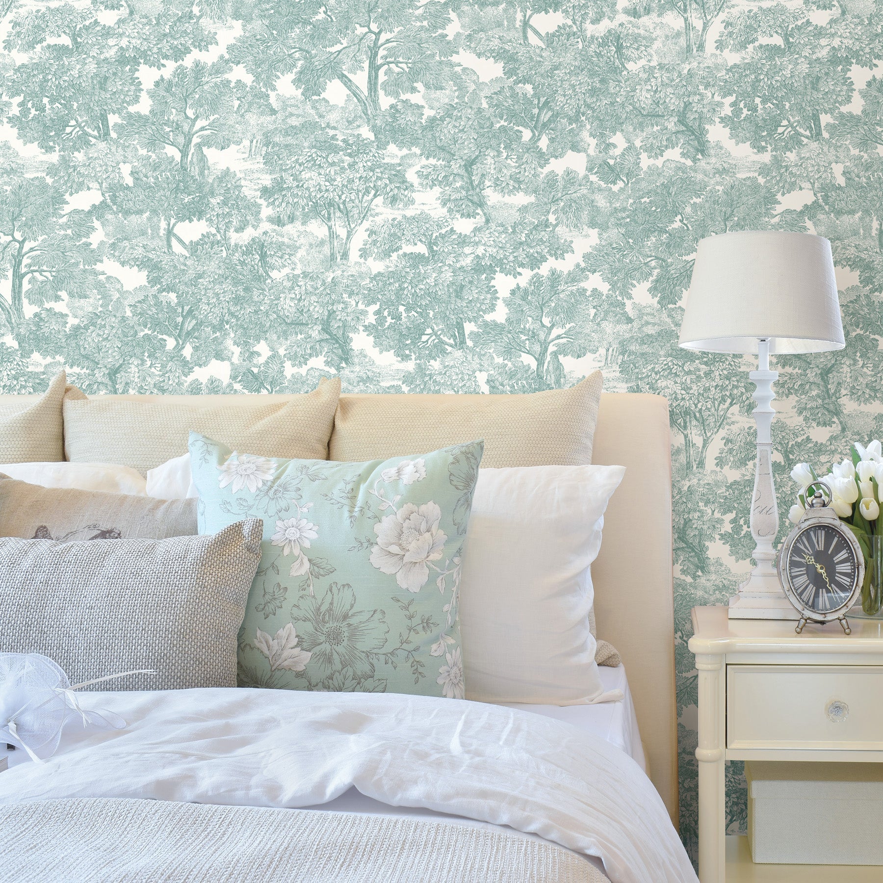 Chesapeake Spinney Teal Toile Wallpaper, 20.5-in by 33-ft