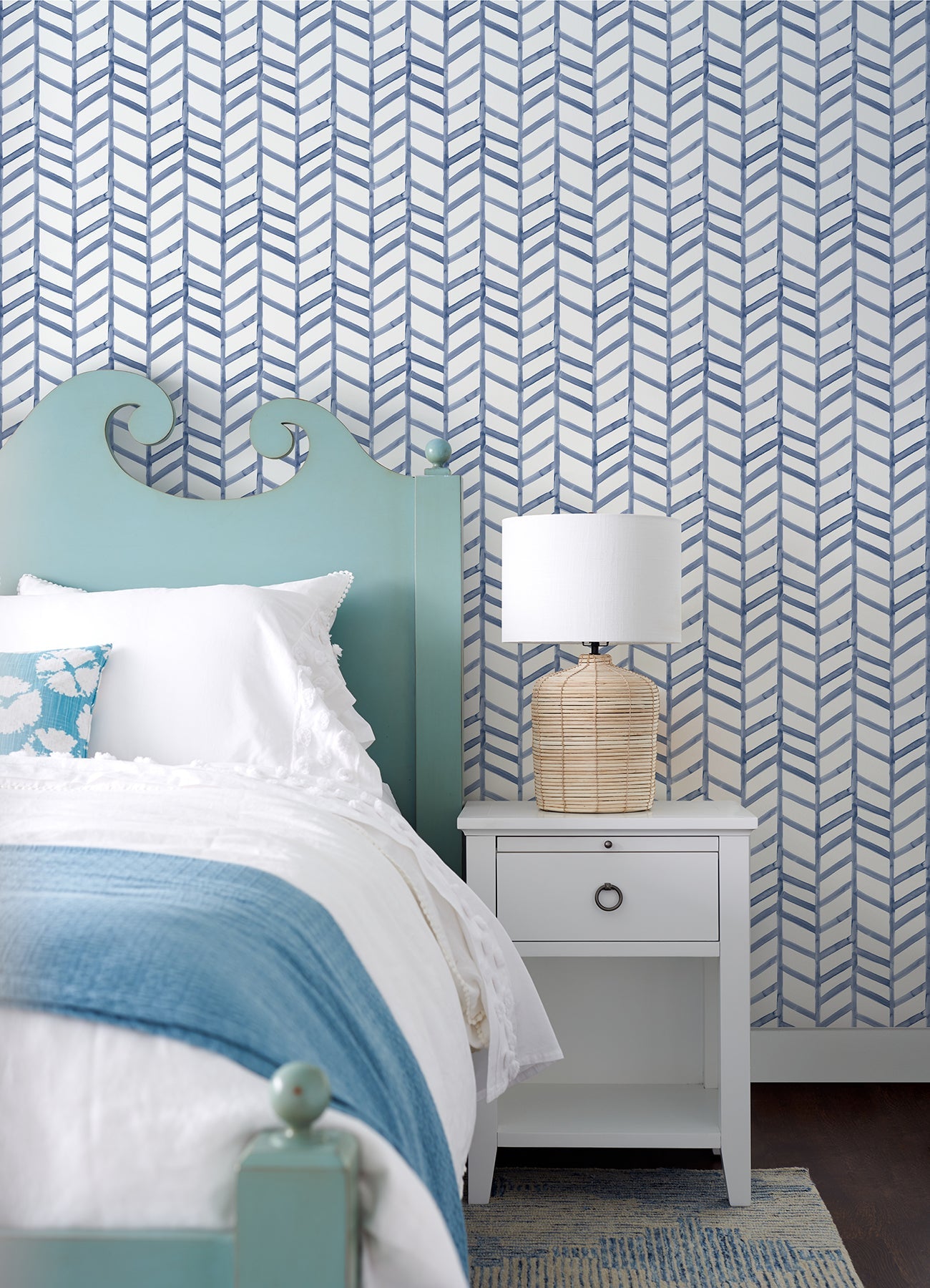 Chesapeake Fletching Navy Geometric Wallpaper, 20.5-in by 33-ft