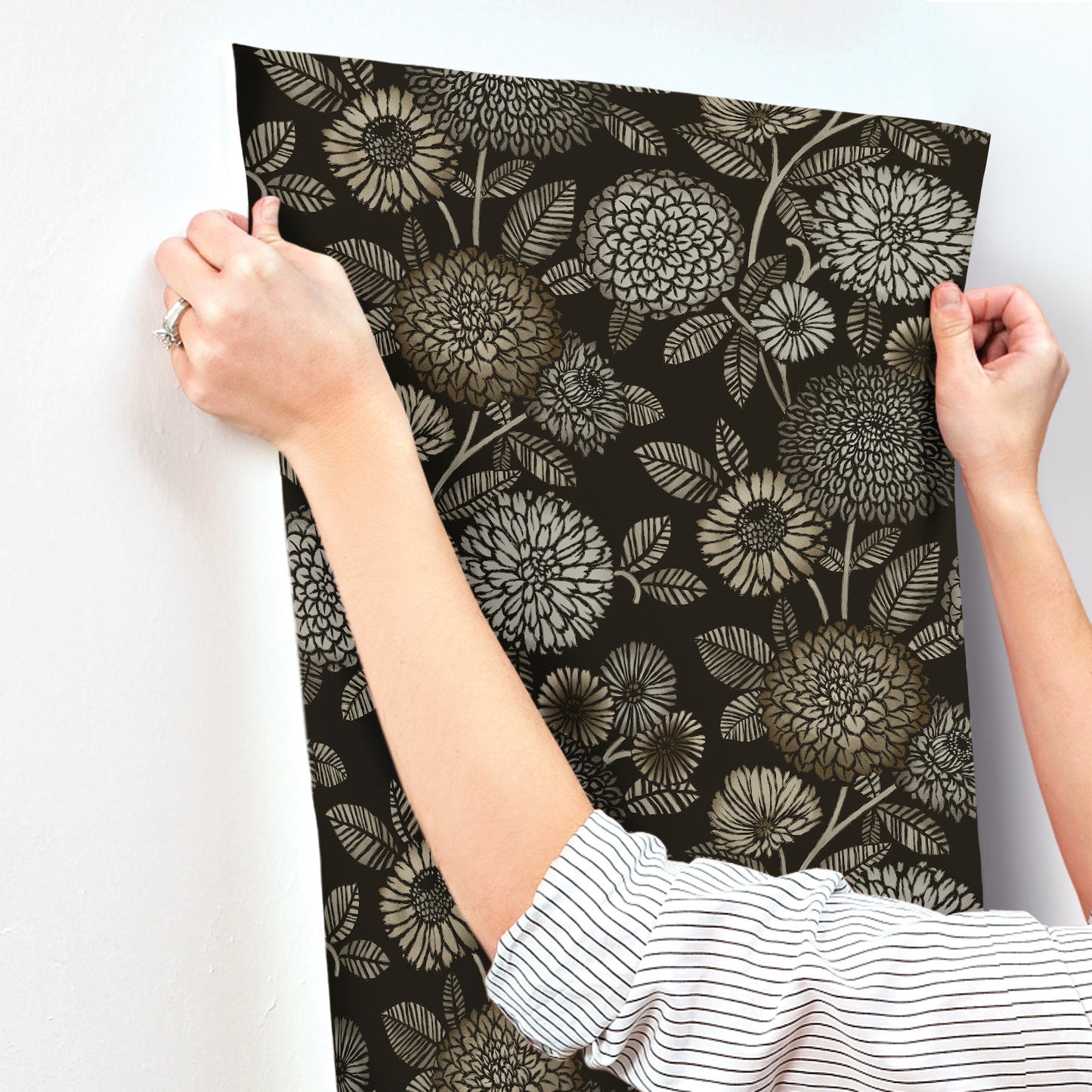 Chesapeake Zalipie Black Floral Trail Wallpaper, 20.5-in by 33-ft