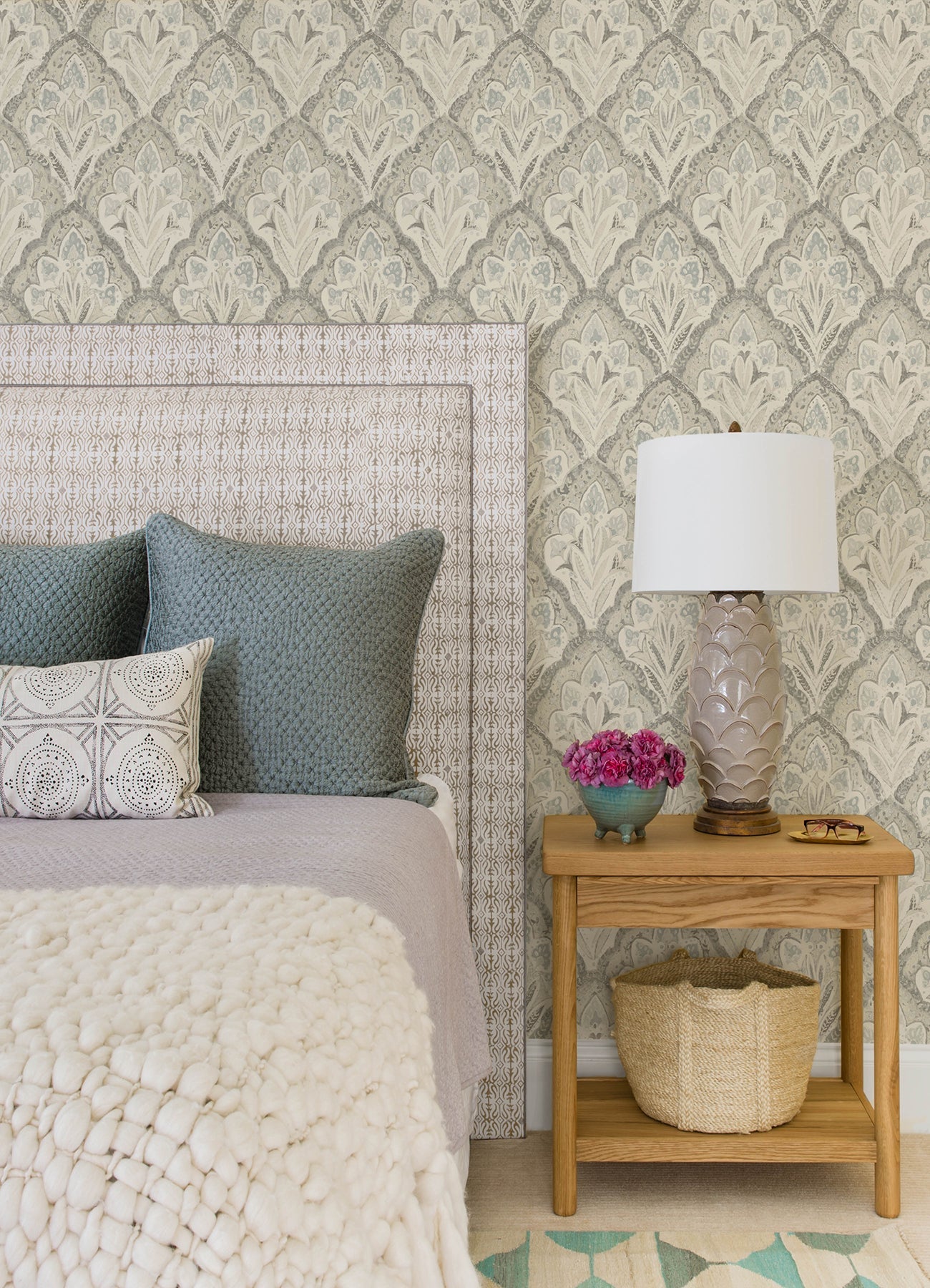 Chesapeake Mimir Grey Quilted Damask Wallpaper, 20.5-in by 33-ft