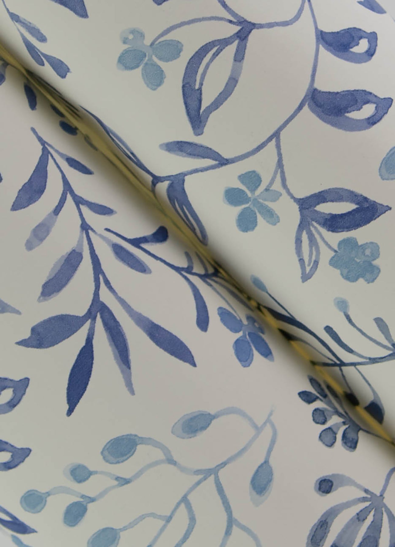 Chesapeake Tarragon Blue Dainty Meadow Wallpaper, 20.5-in by 33-ft