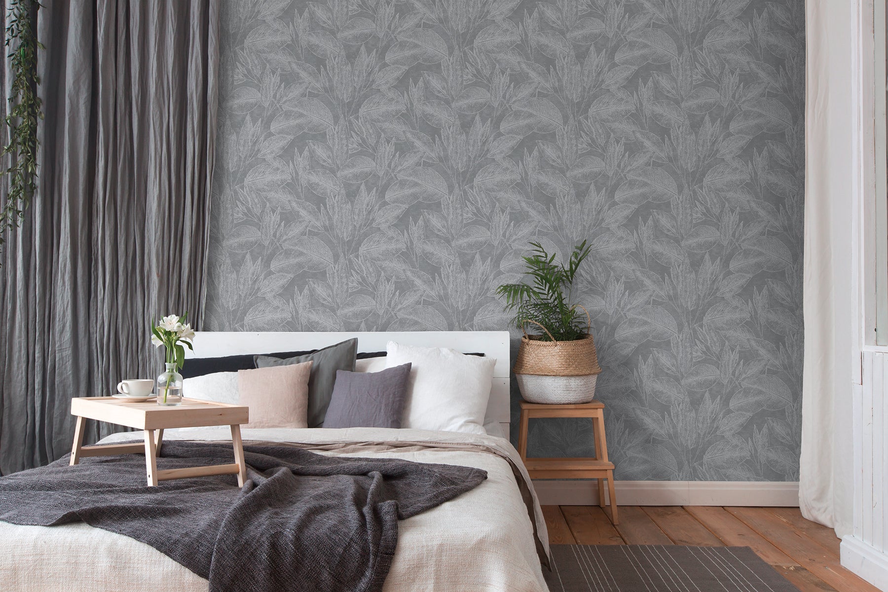 Advantage Suki Grey Leaves Wallpaper, 20.9-in by 33-ft