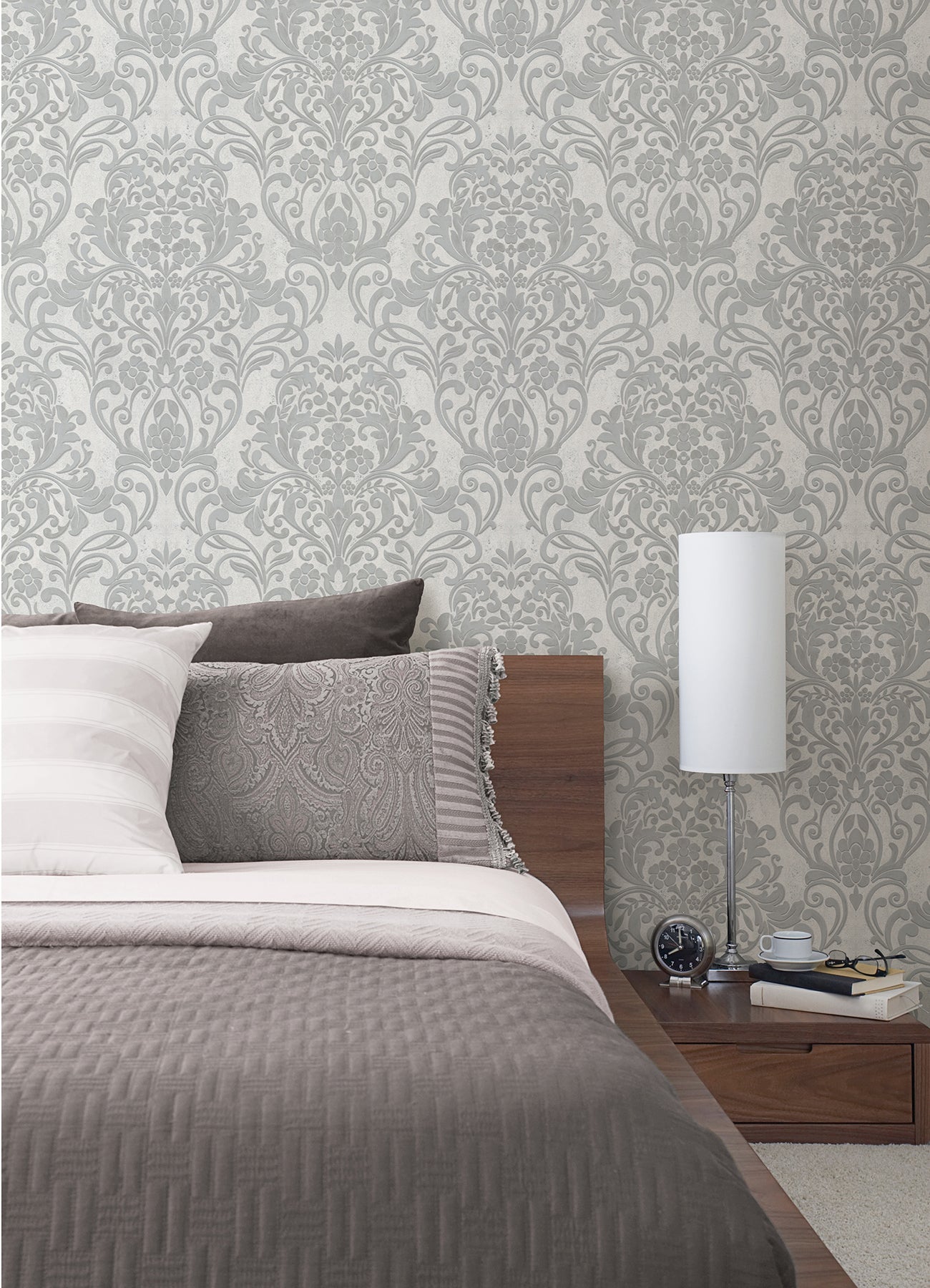 Advantage Anders Silver Damask Wallpaper, 20.9-in by 33-ft