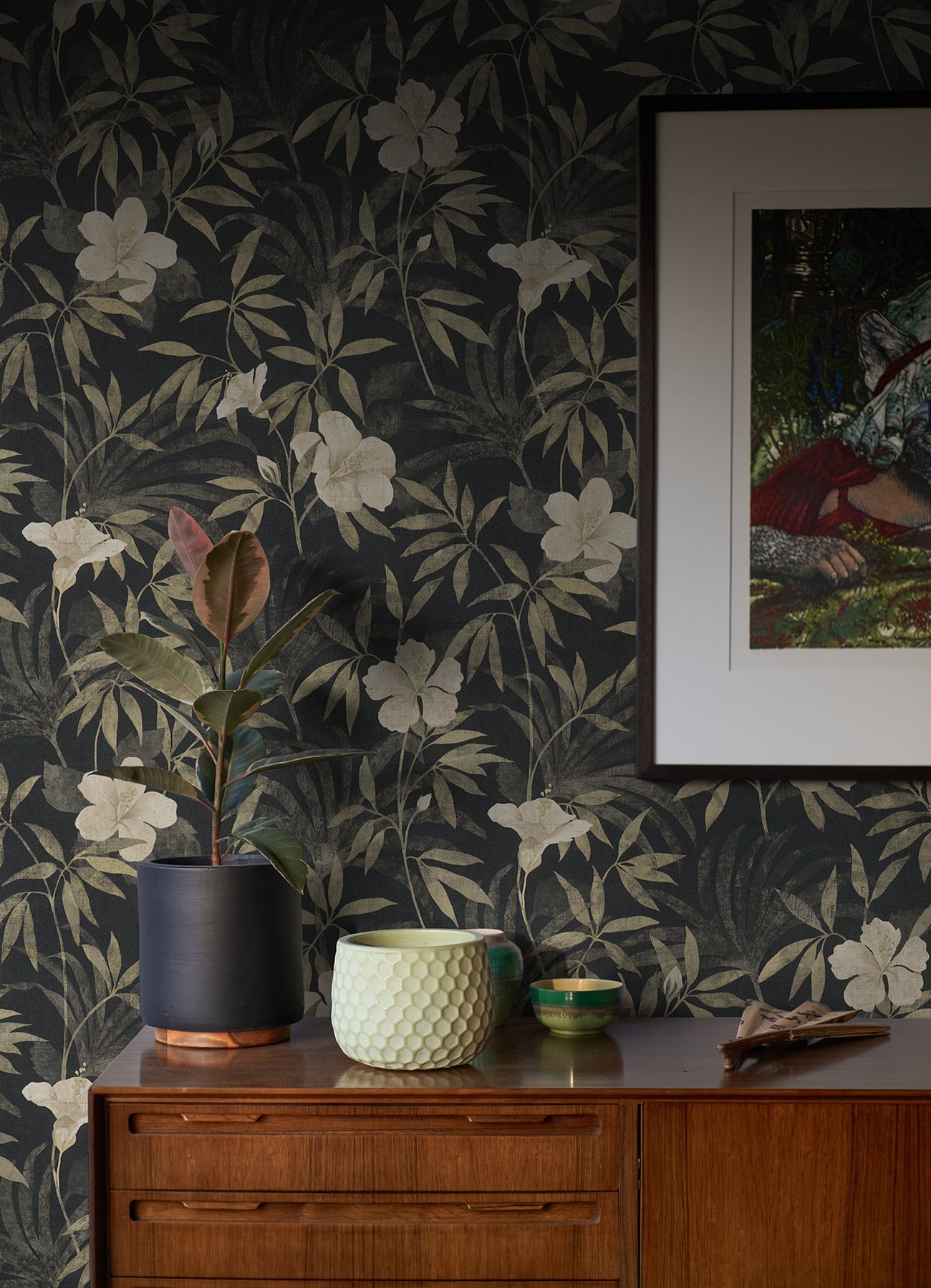 Advantage Malecon Charcoal Floral Wallpaper, 20.9-in by 33-ft