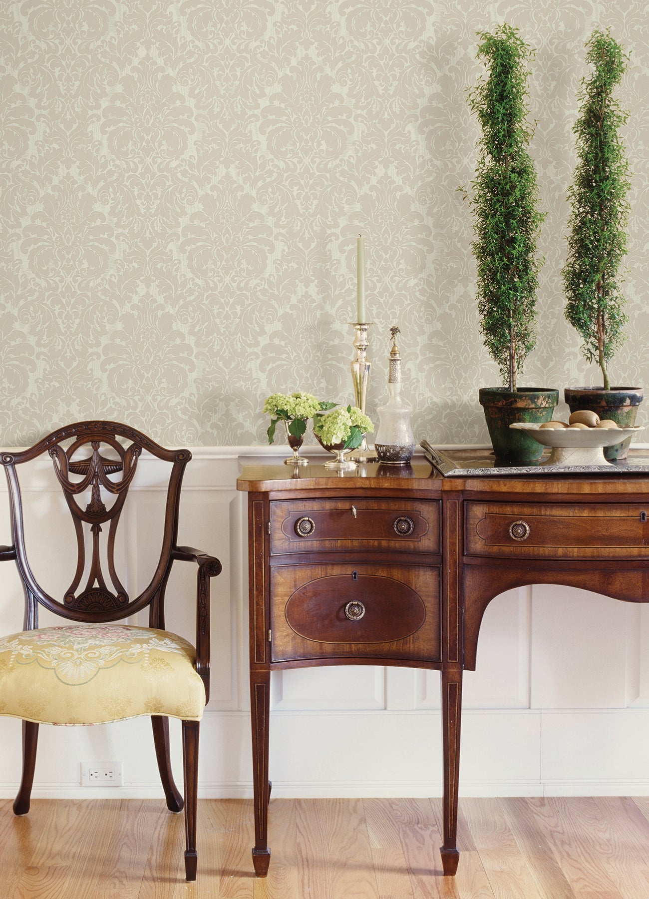 Sirpi Betina Cream Damask Wallpaper, 20.9-in by 33-ft