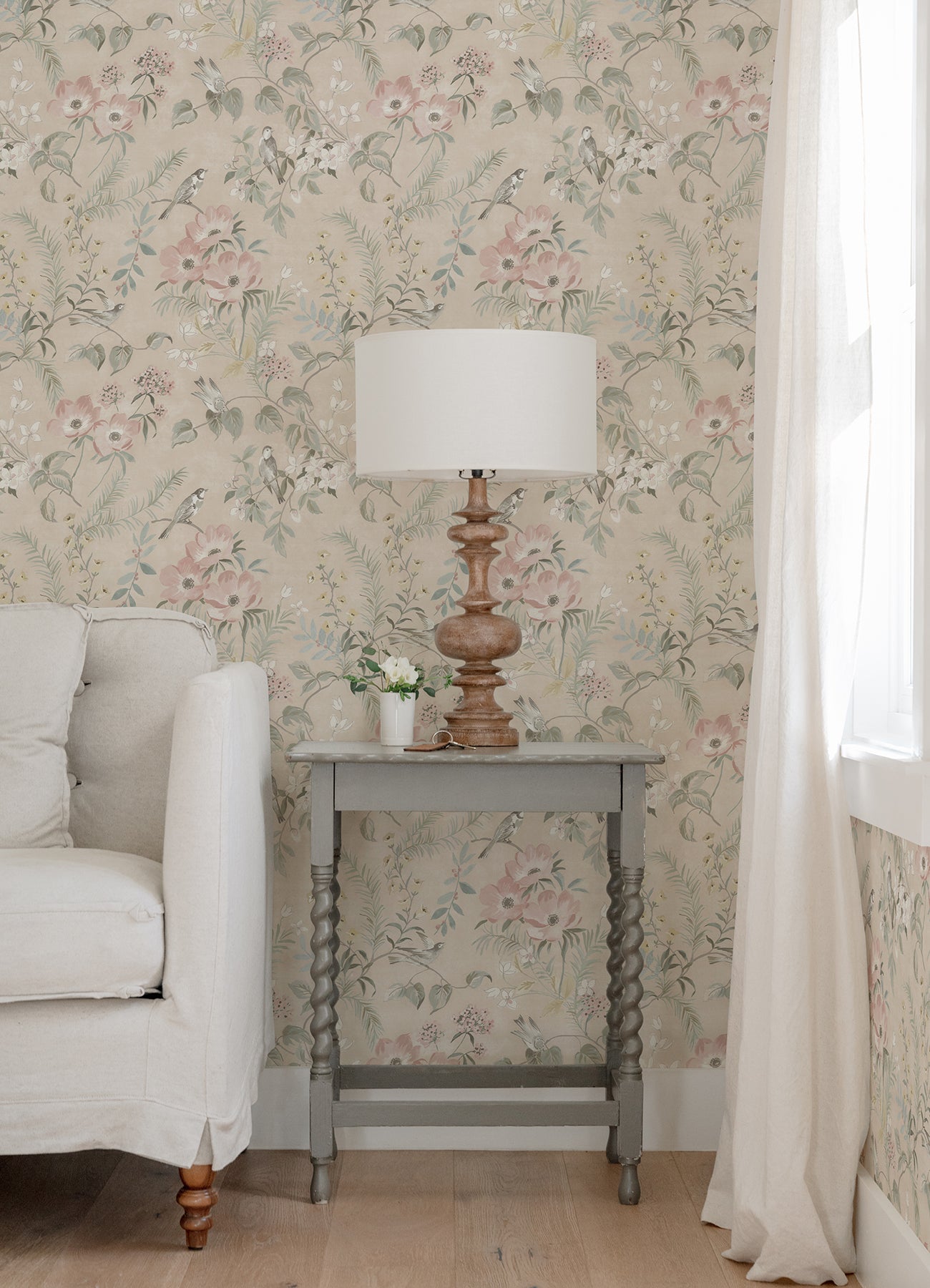 Chesapeake Frederique Blush Bloom Wallpaper, 20.5-in by 33-ft