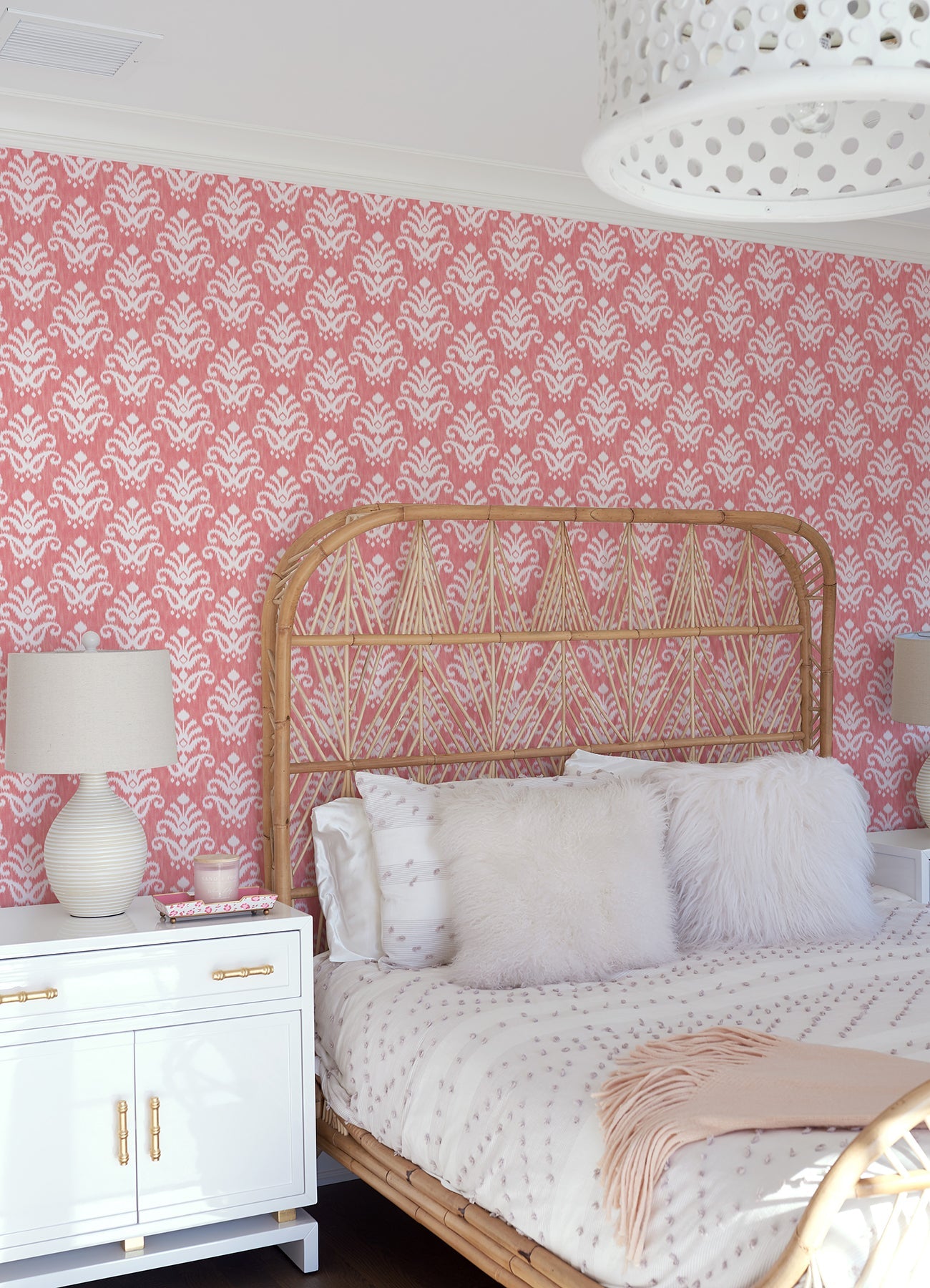 A-Street Prints Keaton Coral Medallion Wallpaper, 20.5-in by 33-ft