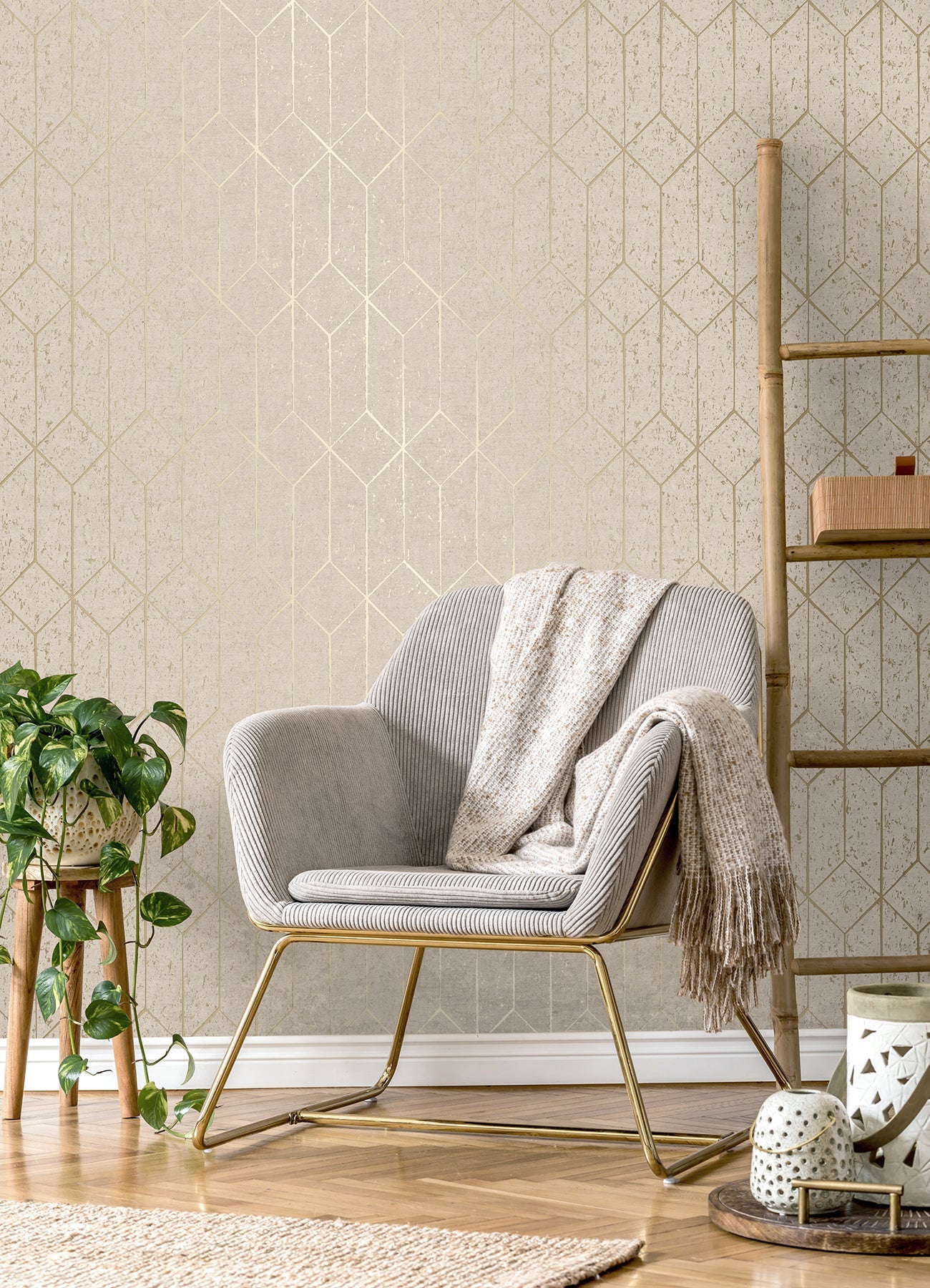 Advantage Hayden Bone Concrete Trellis Wallpaper, 20.5-in by 33-ft