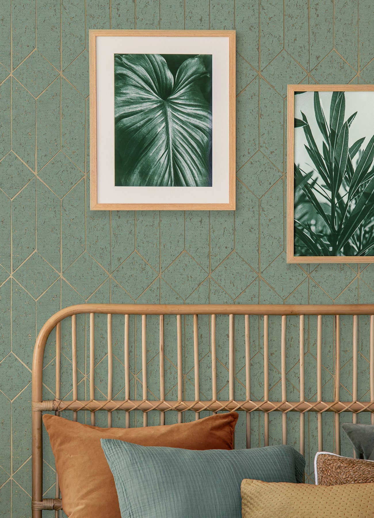 Advantage Hayden Mint Concrete Trellis Wallpaper, 20.5-in by 33-ft