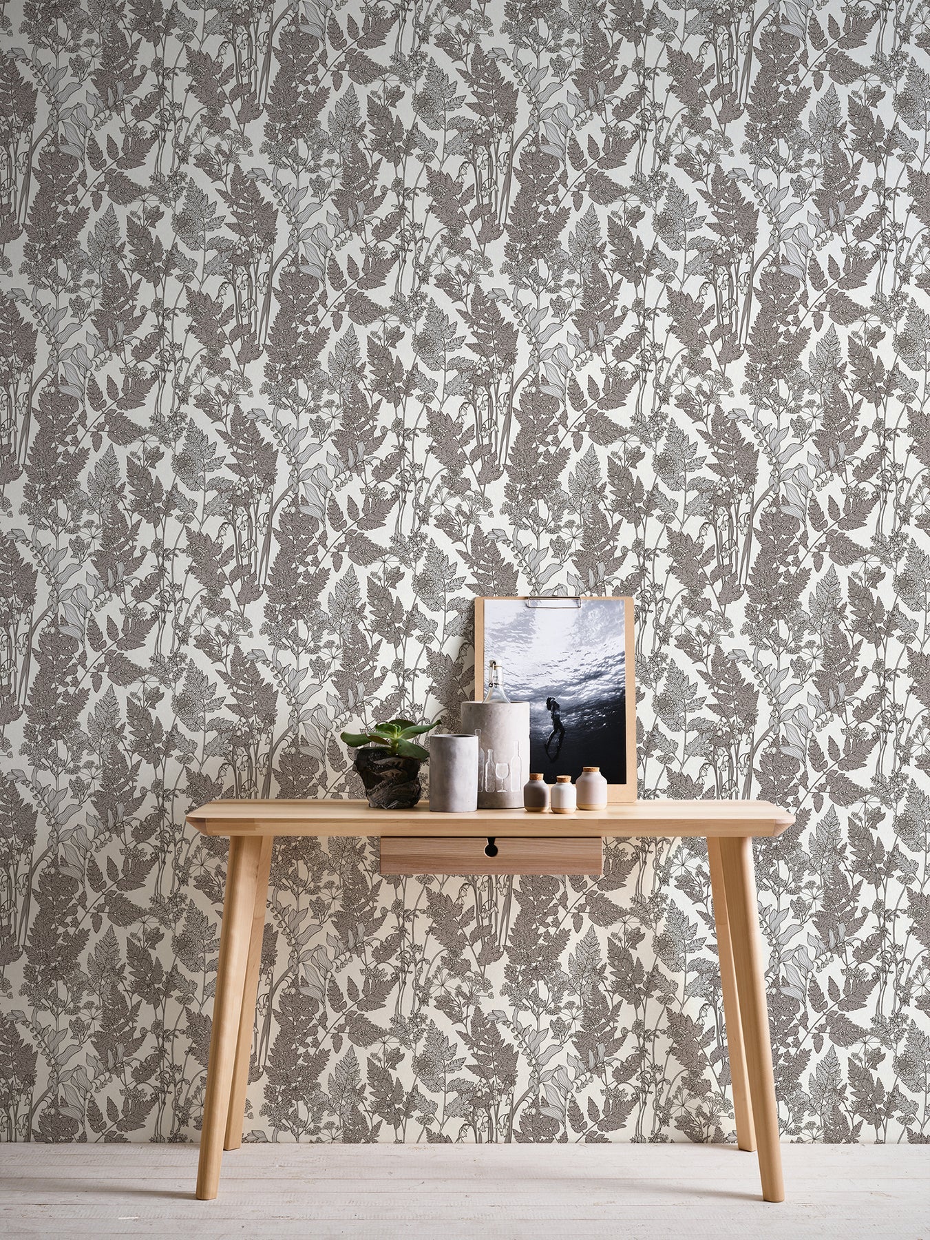 AS Creation Ayla Light Grey Wildflowers Wallpaper, 20.9-in by 33-ft