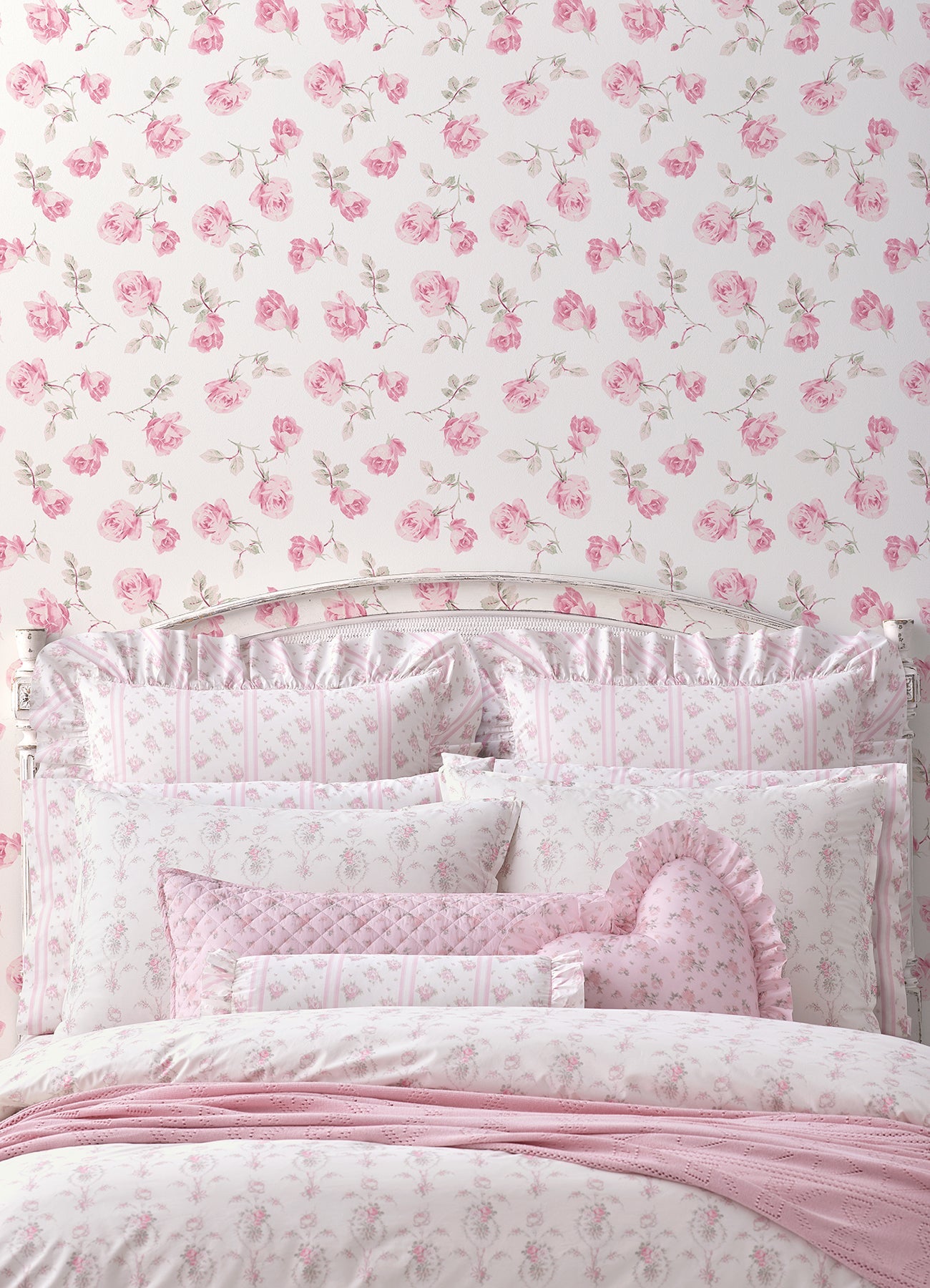 A-Street Prints Ribbon Rosa Chateau Rose Loose Roses Wallpaper, 20.5-in by 33-ft