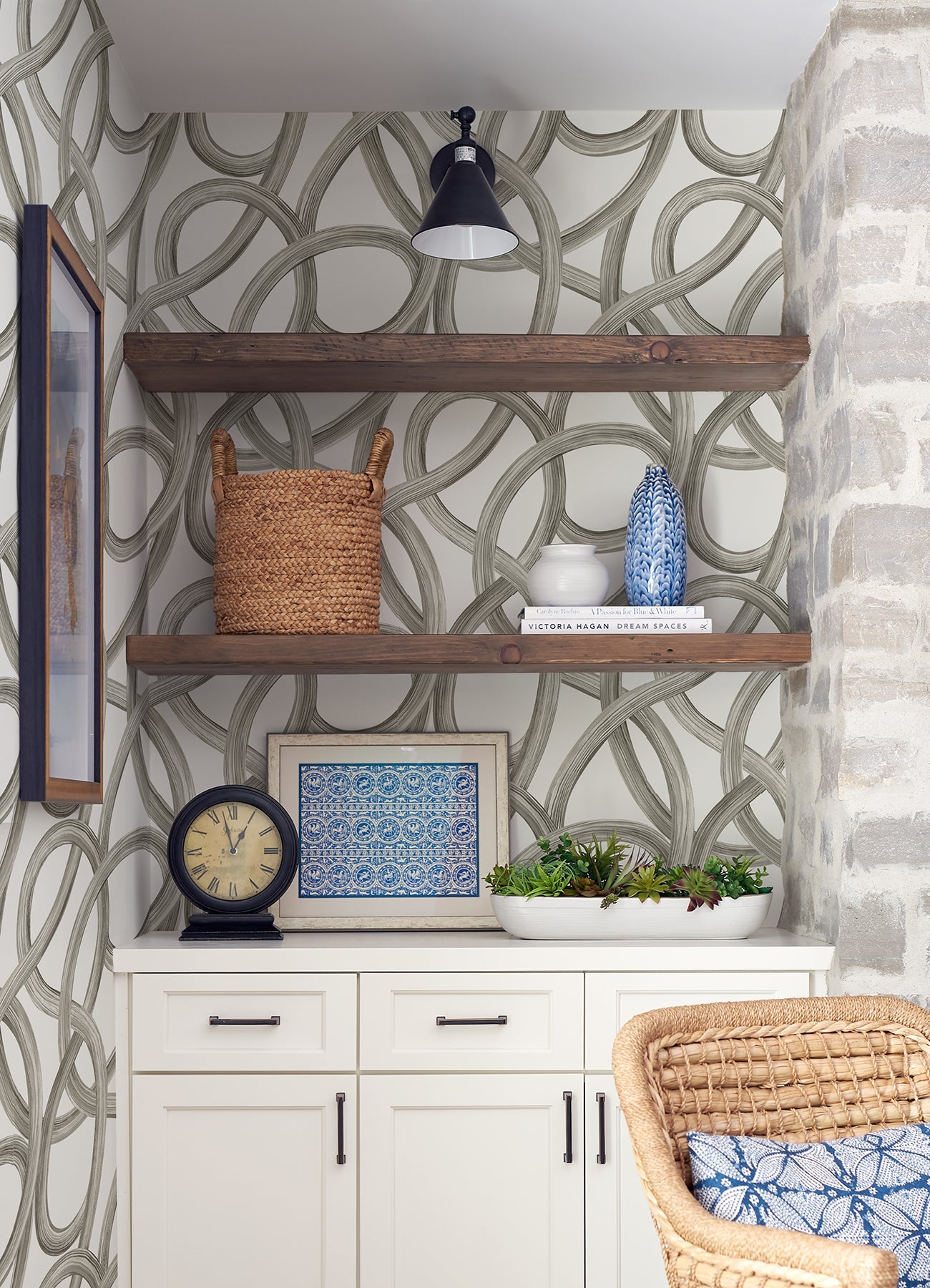 ohpopsi Calix White Twisted Geo Wallpaper, 19.7-in by 33-ft