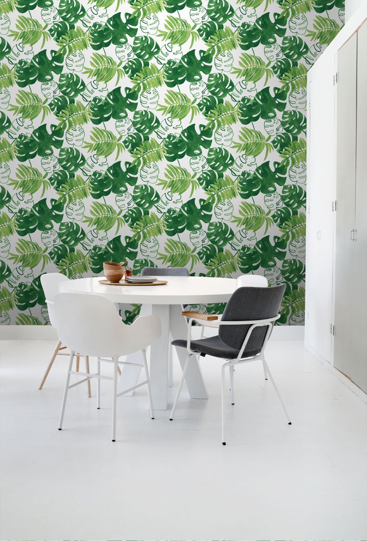 ESTA Home Patti Green Leaves Wallpaper, 20.5-in by 33-ft