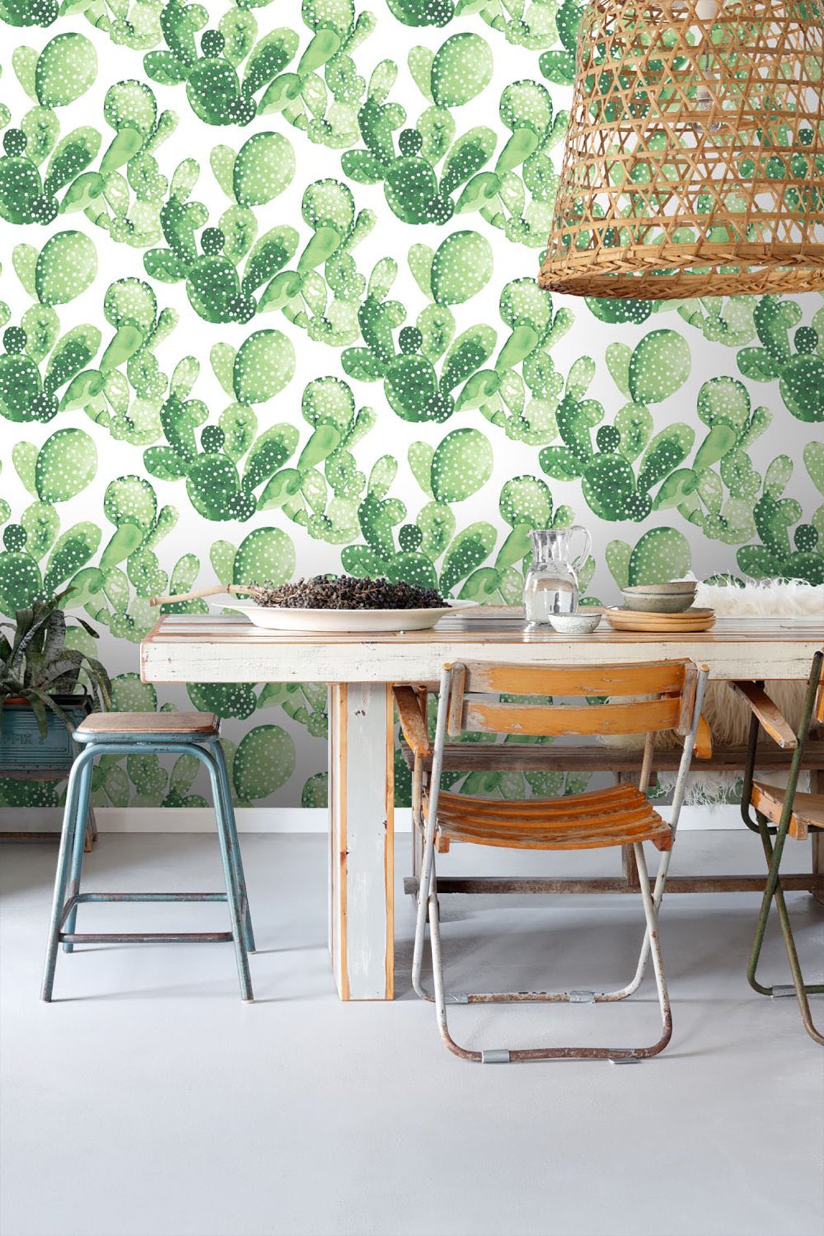 ESTA Home Mimi Green Cactus Wallpaper, 20.5-in by 33-ft