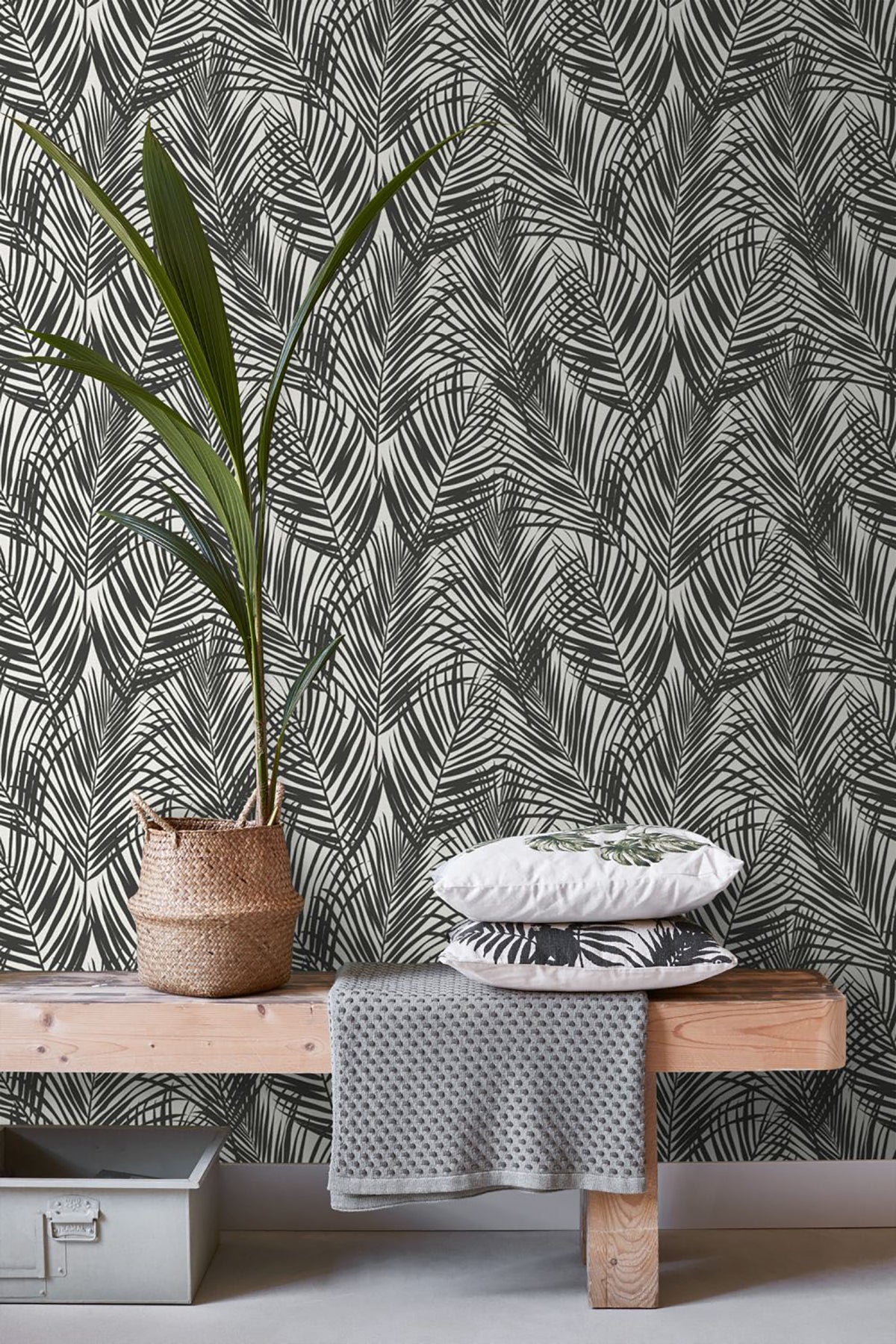 ESTA Home Fifi Black Palm Frond Wallpaper, 20.5-in by 33-ft