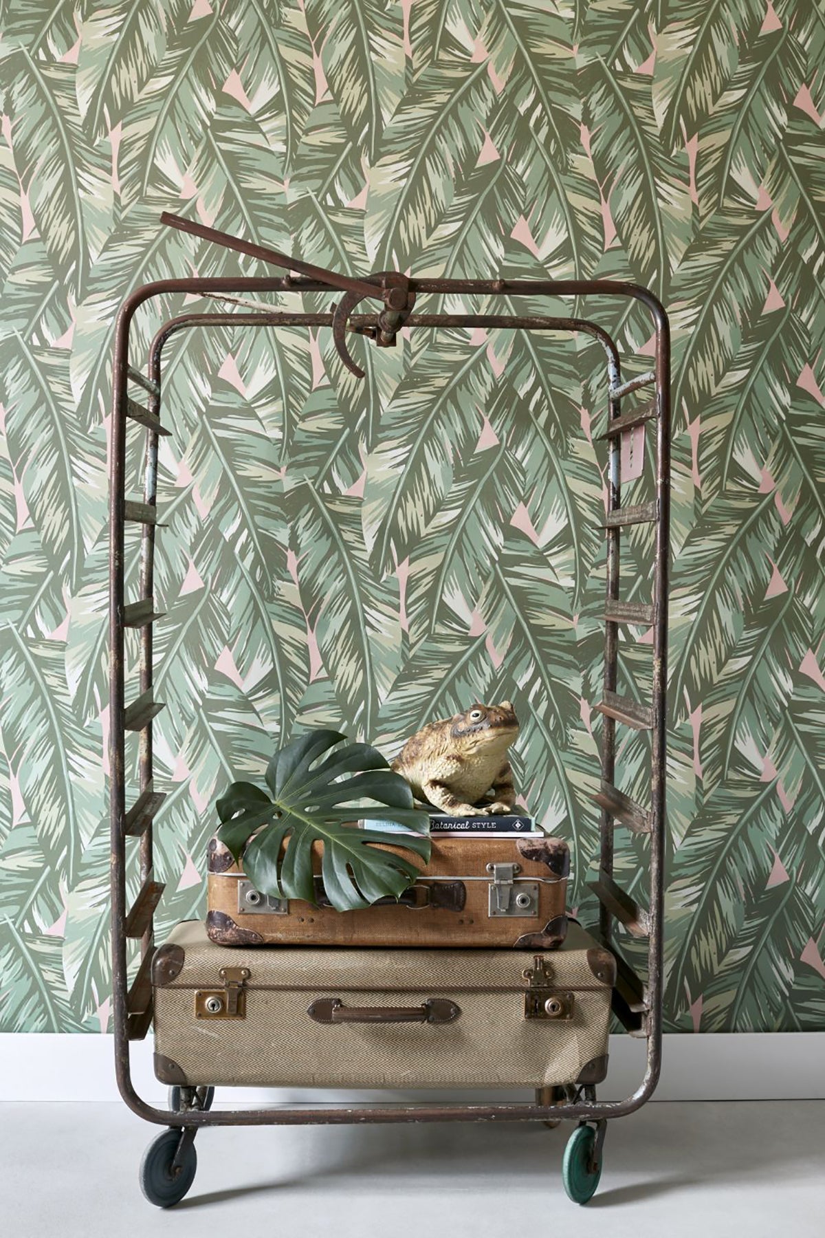 ESTA Home Dumott Olive Tropical Leaves Wallpaper, 20.5-in by 33-ft