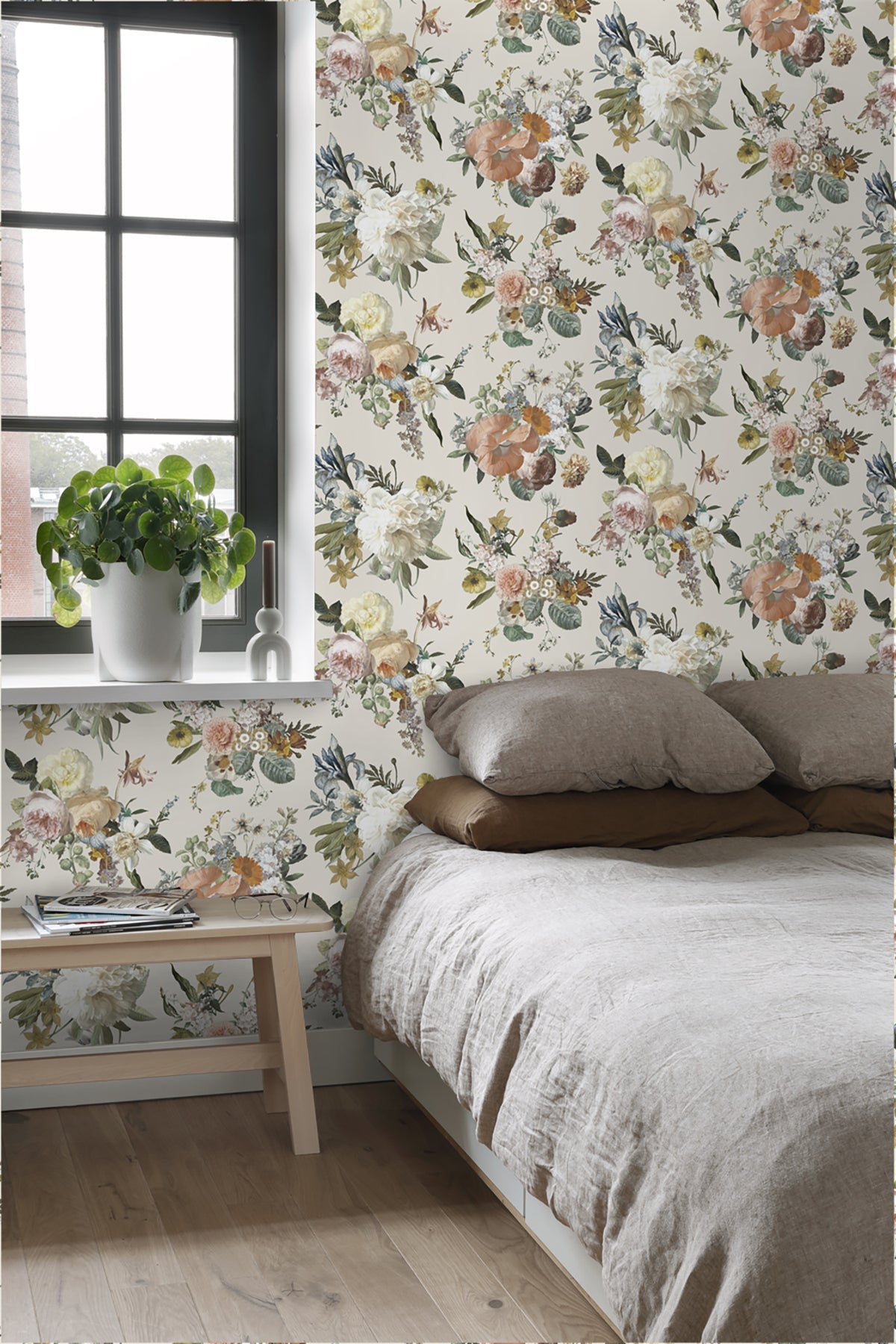 Design Department Antonia Cream Vintage Bouquet Wallpaper, 20.9-in by 33-ft