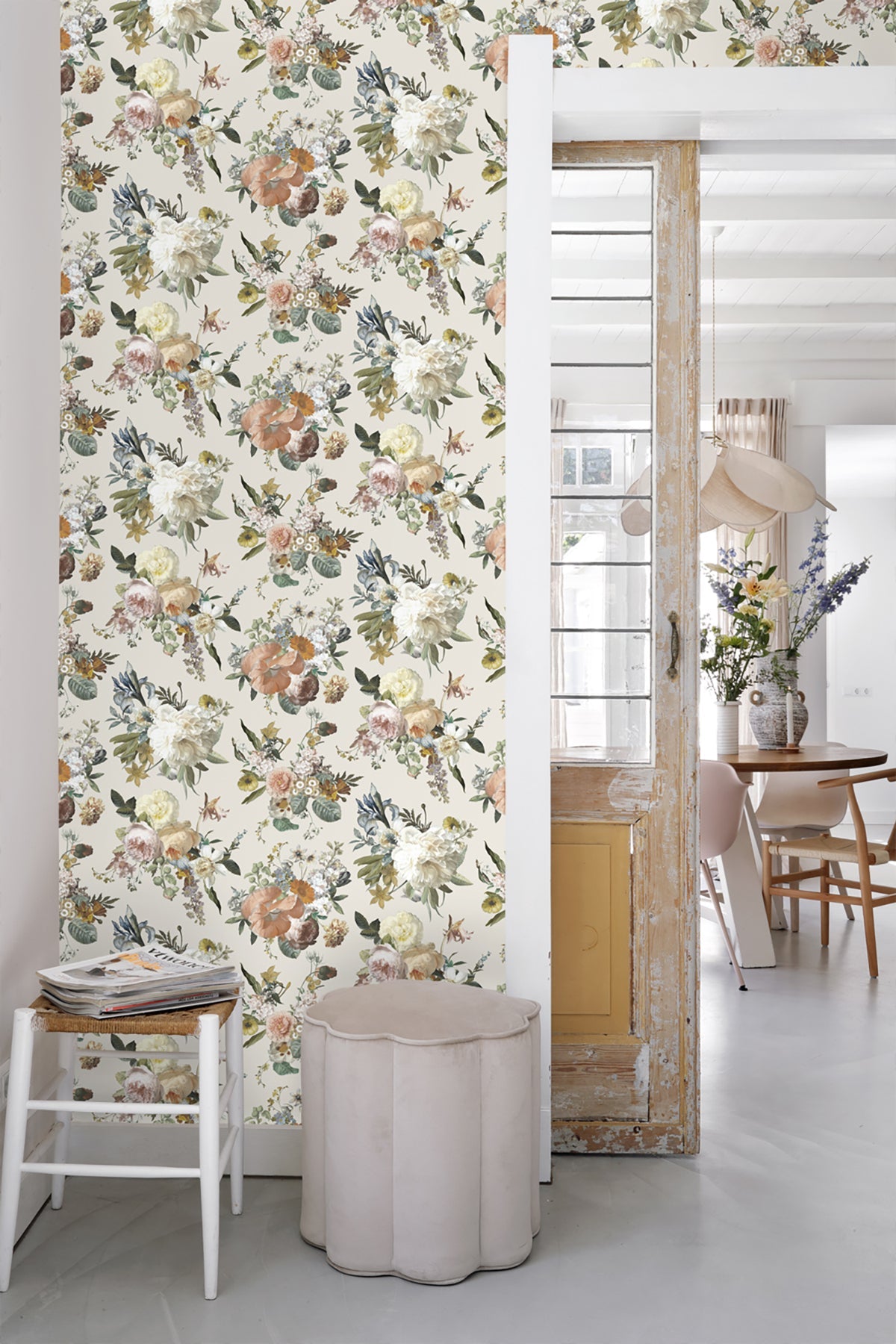 Design Department Antonia Cream Vintage Bouquet Wallpaper, 20.9-in by 33-ft