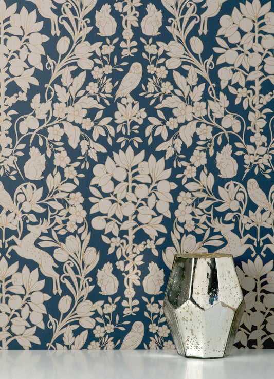 Brewster Richmond Blue Floral Wallpaper, 20.5-in by 33-ft