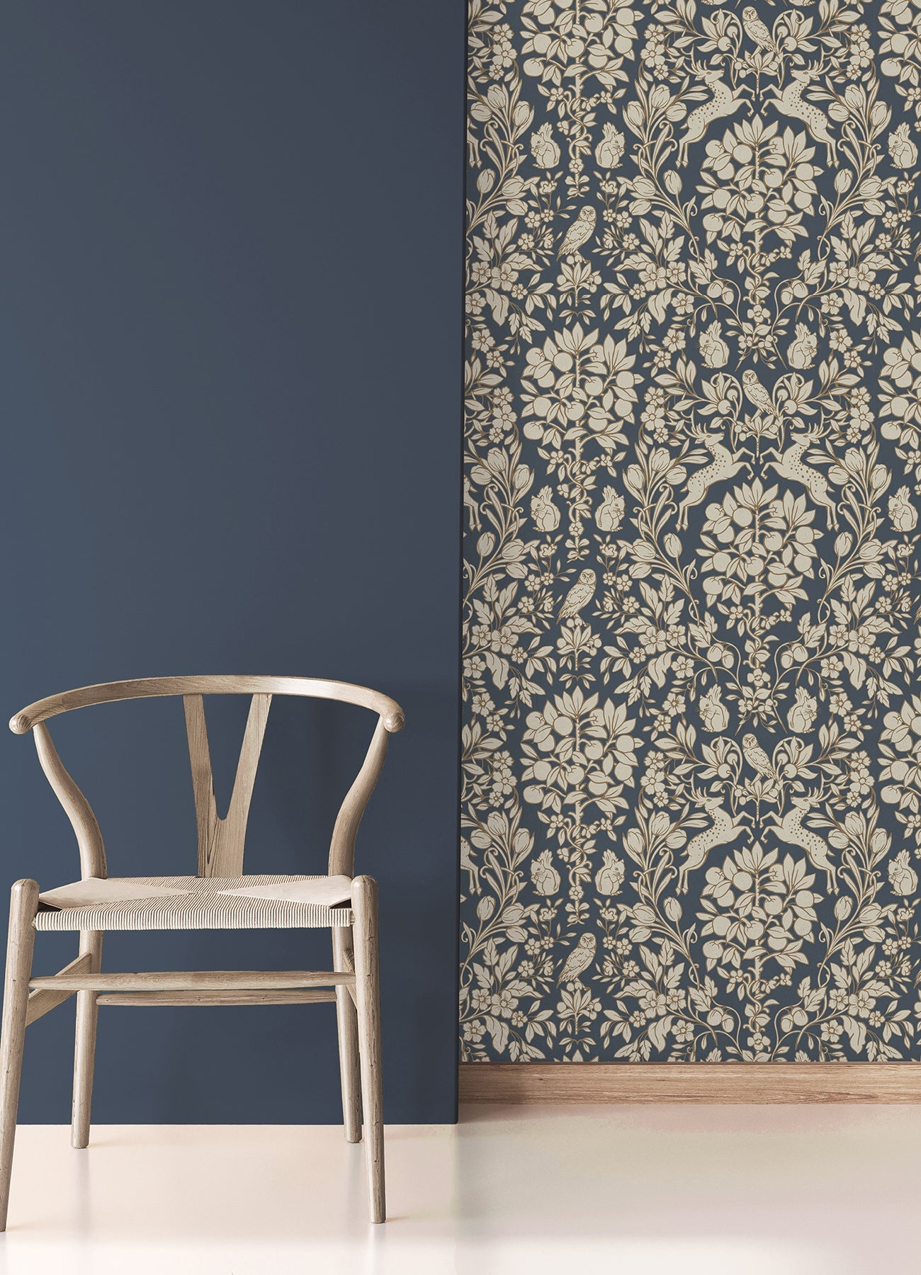 Brewster Richmond Blue Floral Wallpaper, 20.5-in by 33-ft