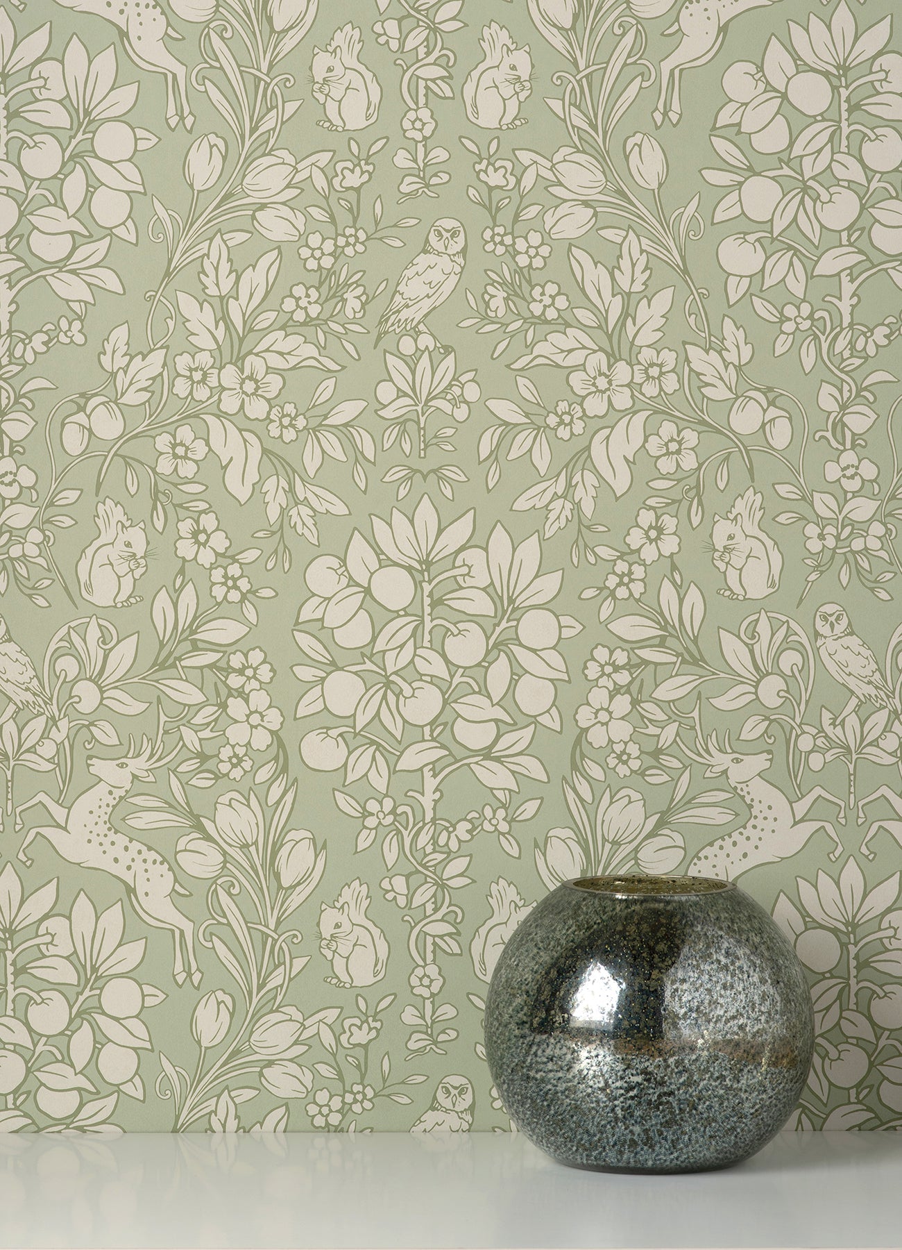 Brewster Richmond Sage Floral Wallpaper, 20.5-in by 33-ft