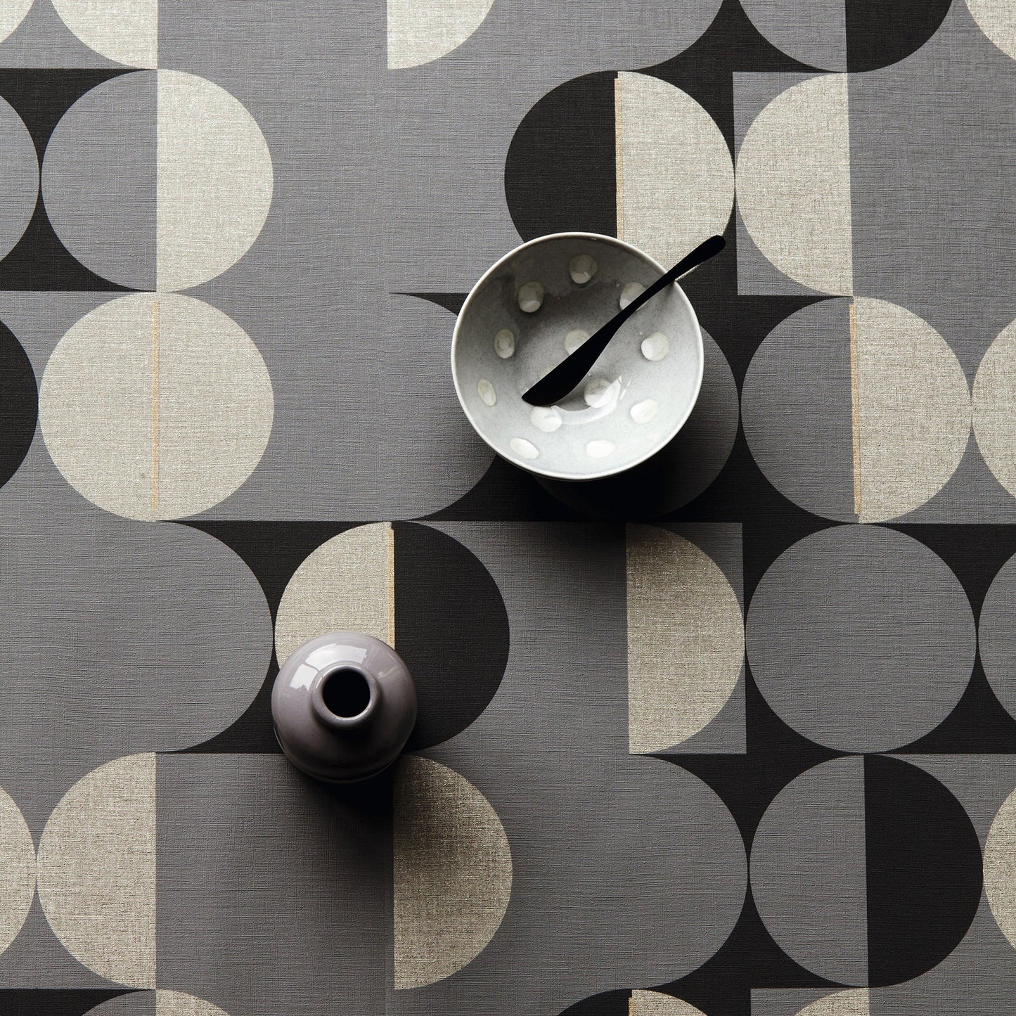 Rasch Cakara Grey Geometric Wallpaper, 20.5-in by 33-ft